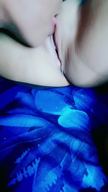 ANAK SAMA MAMAK SAMA AJA NIH. CWOKNYA BUAT GANTIAN SUKA SUKA AJA SIH