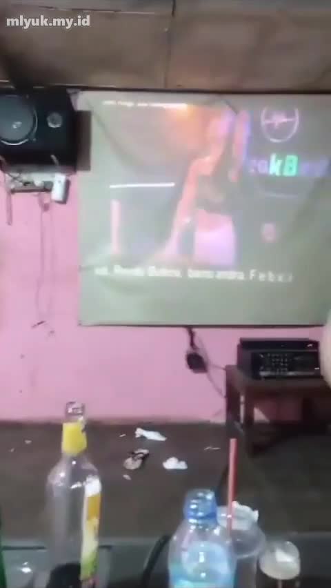 LC Karaoke Ngewek Dalam Room doodstream