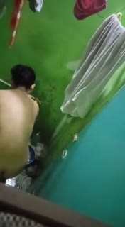 Intip Anak Ibu Warung DoodStream